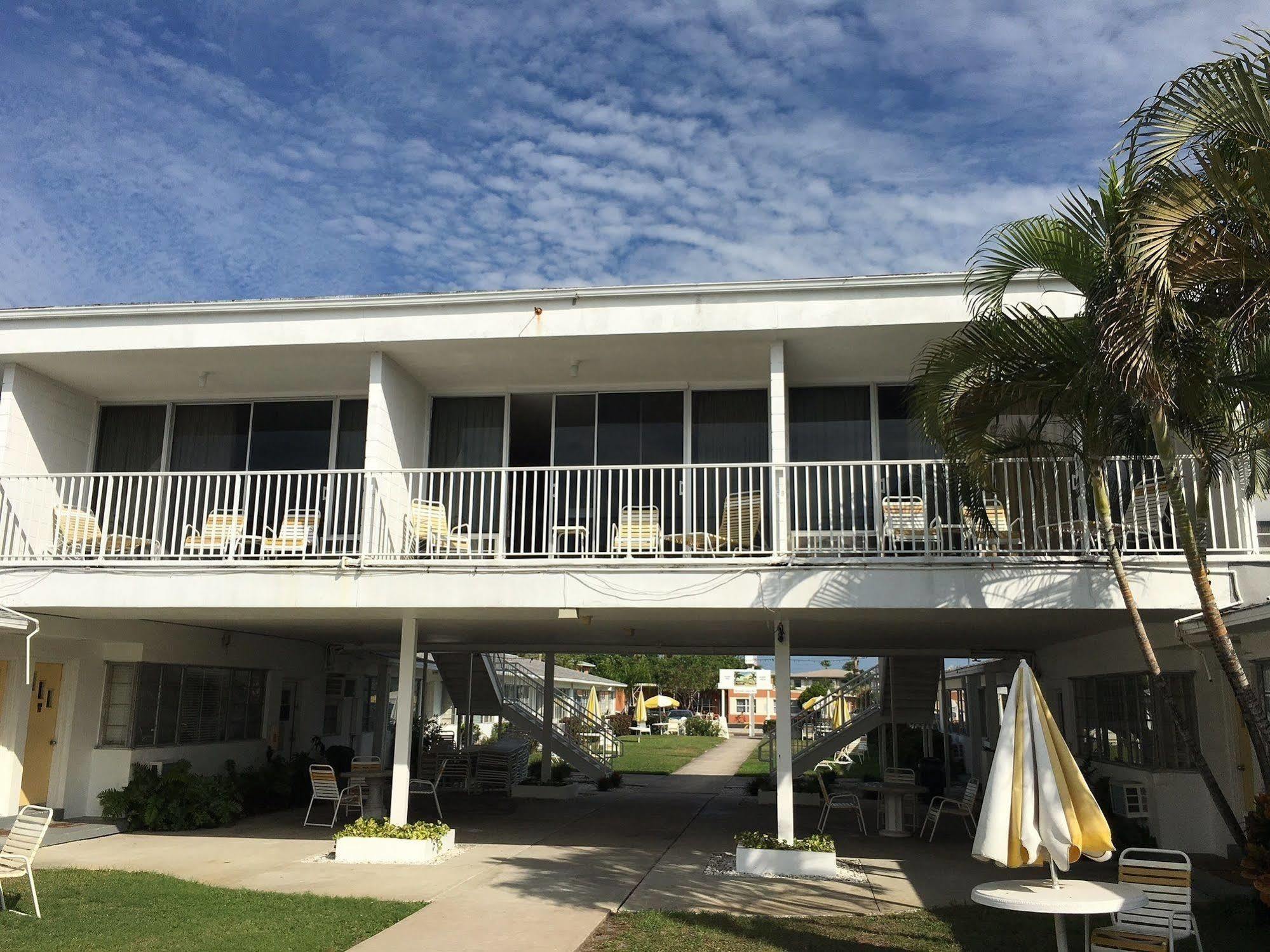 The Sands Of Treasure Island St. Pete Beach Εξωτερικό φωτογραφία